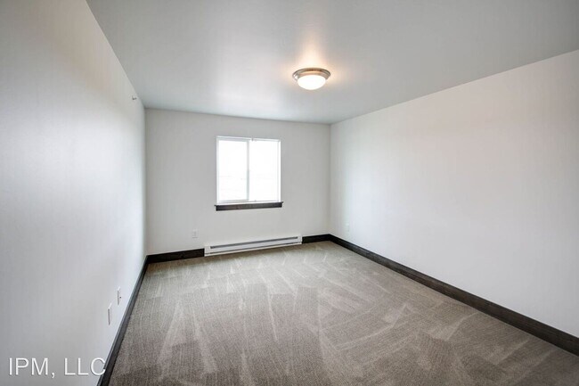 Building Photo - 1160 Rosa Way