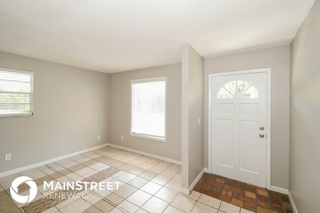 Building Photo - 3331 Lakemar Pl