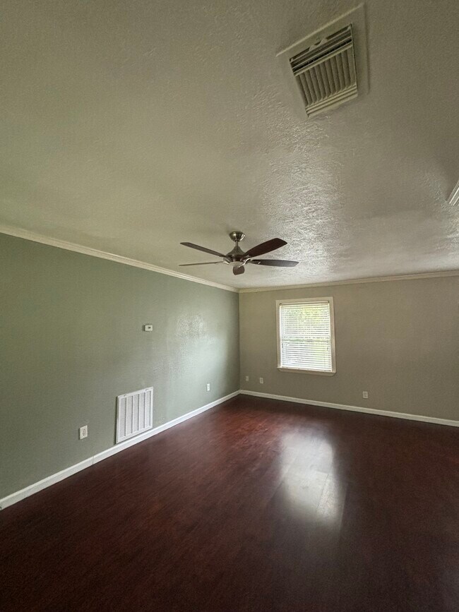 Foto del edificio - 2421 Pecan St