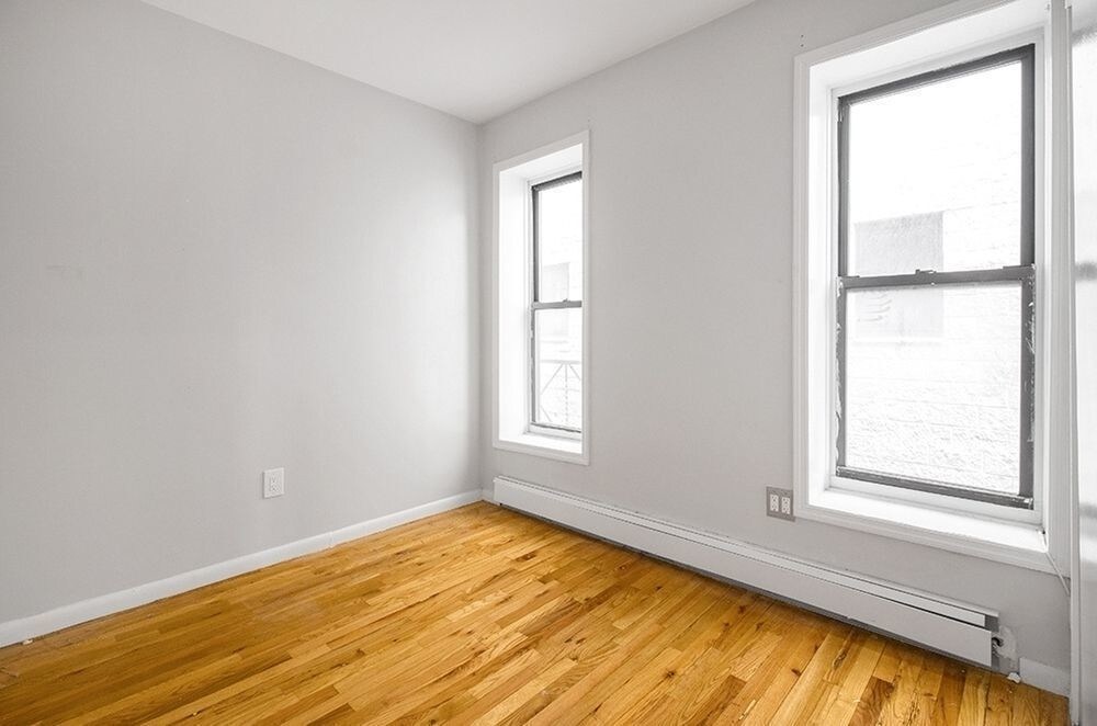 Primary Photo - 1140 Eastern Pkwy