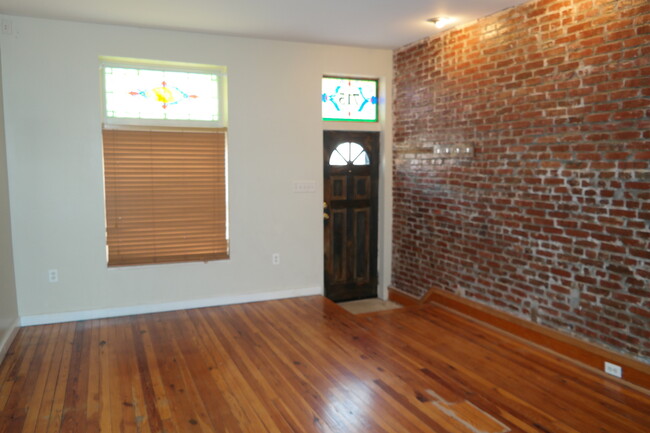 Foto del edificio - 2BR/1.5BA Townhouse in Brewers Hill