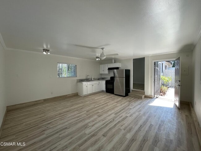 Building Photo - 20336 Lorne St