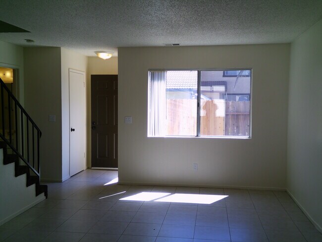 Sala de estar - 404 W Barton Ave