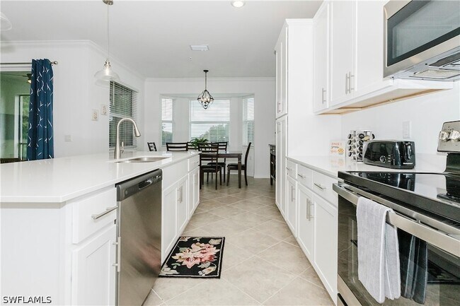 Foto del edificio - 6034 National Blvd