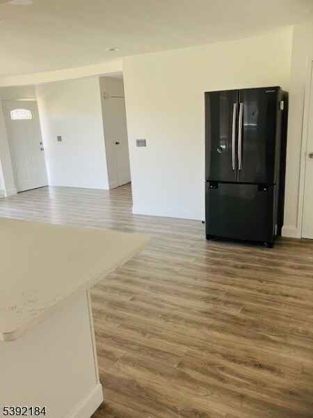 Foto del edificio - 310 Lake Shore N