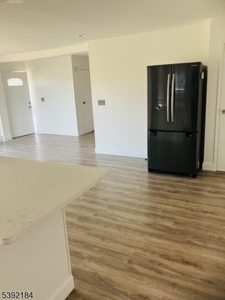 Building Photo - 310 Lake Shore N