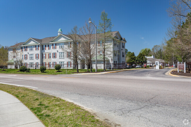 Building Photo - University Apartments at Ettrick