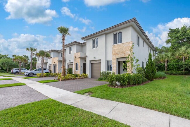 Building Photo - 1150  Pioneer Way  Royal Palm Beach Fl 33411