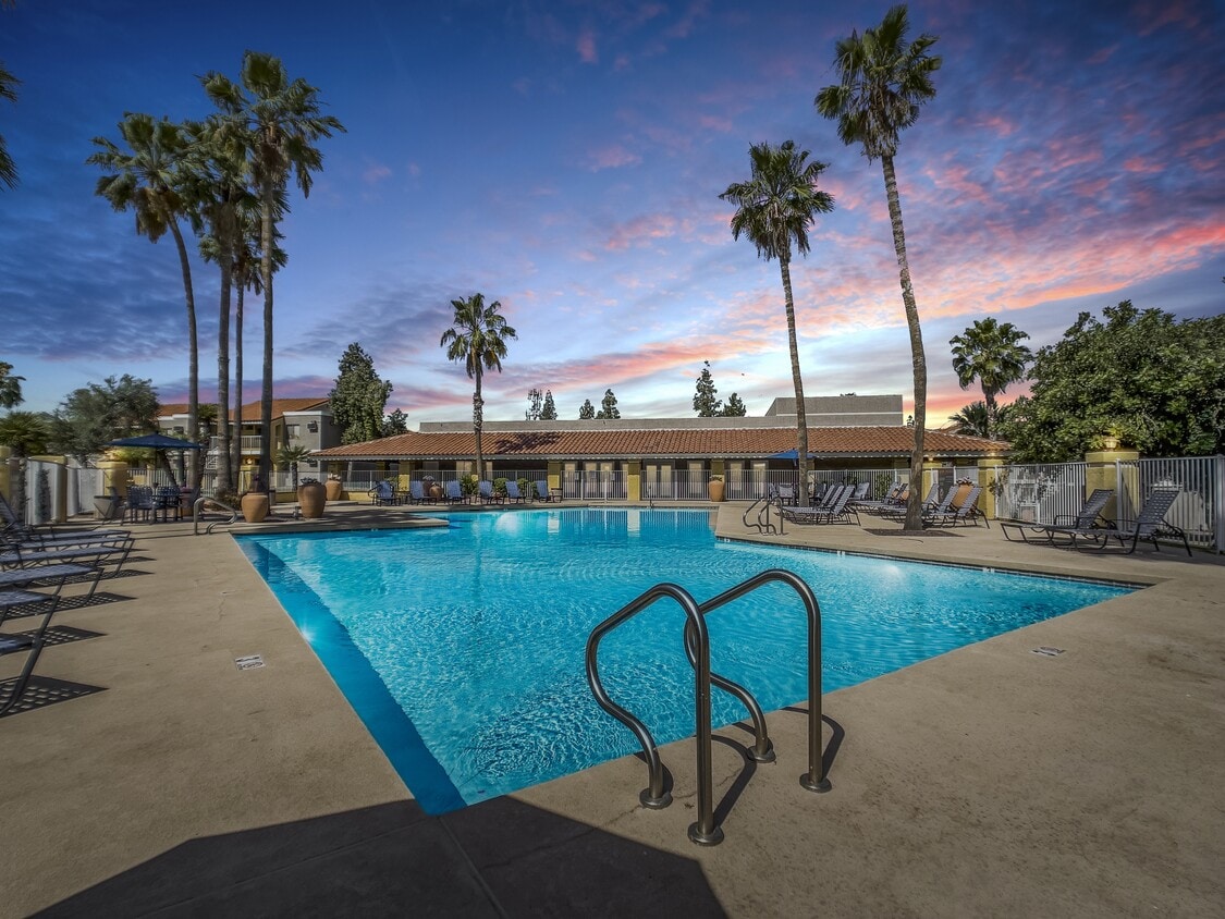 Valencia Park Apartments 5104 E Van Buren St Phoenix, AZ