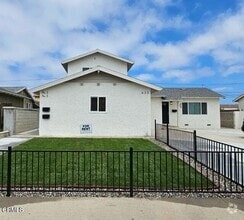 Building Photo - 633 W Fir Ave