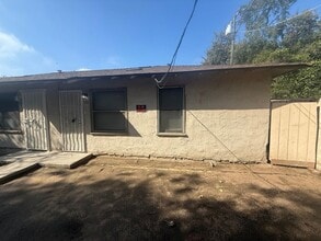 Building Photo - 129 N Park Ave
