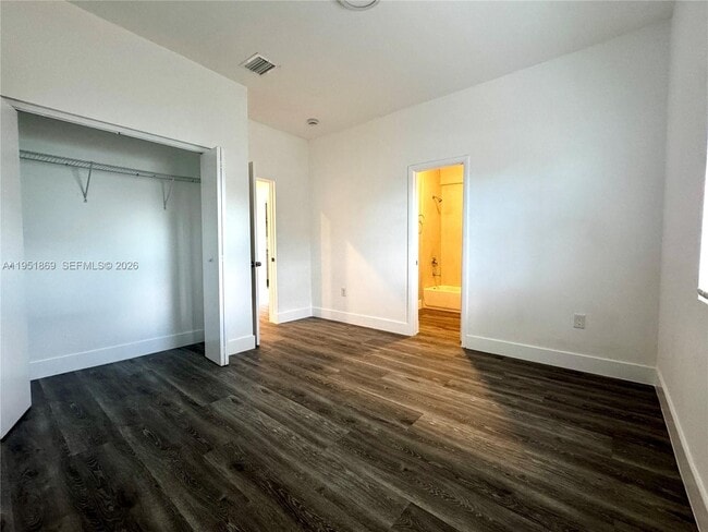 Foto del edificio - 4770 NW 23rd Ave