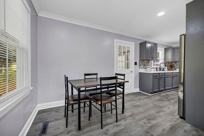 Foto del edificio - Coming Soon in Oakdale Subdivision!