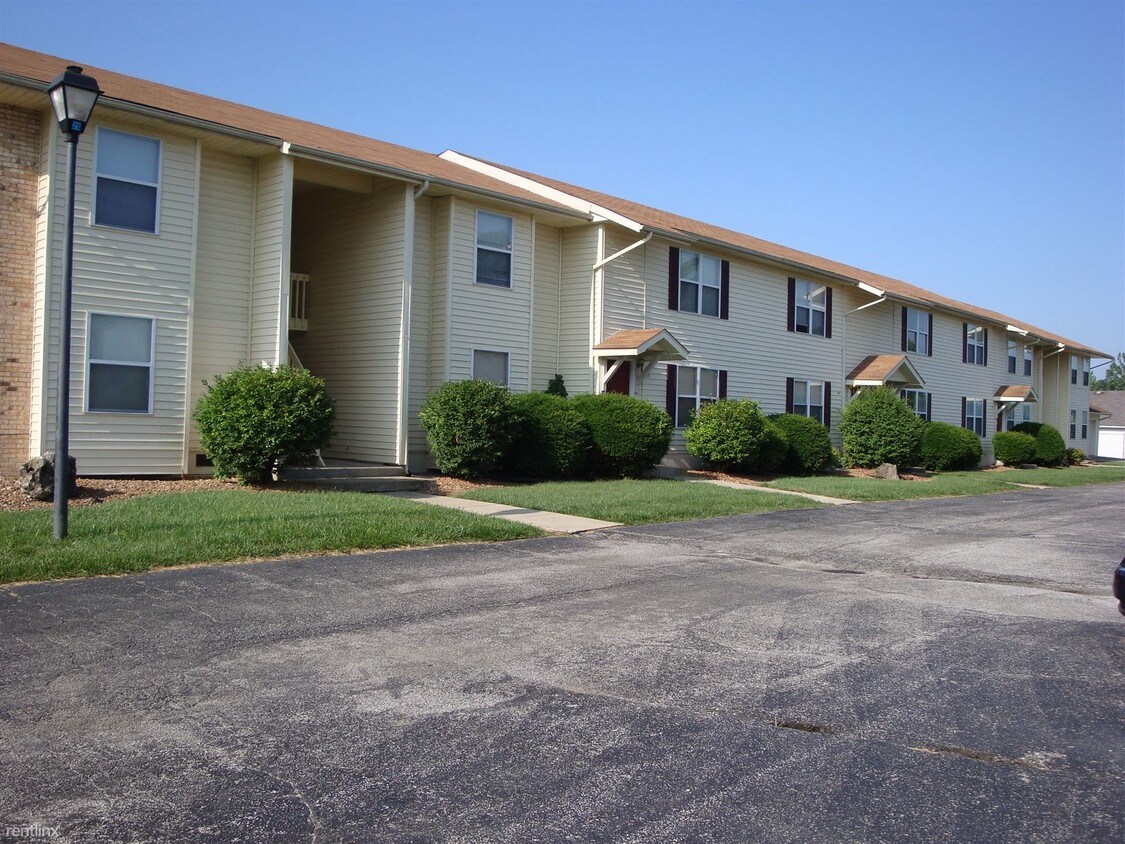 Primary Photo - 201 Skyline View Dr