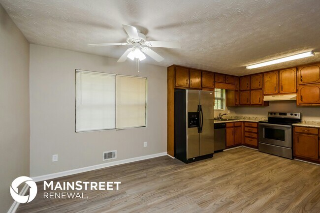 Foto del edificio - 8313 Creek St