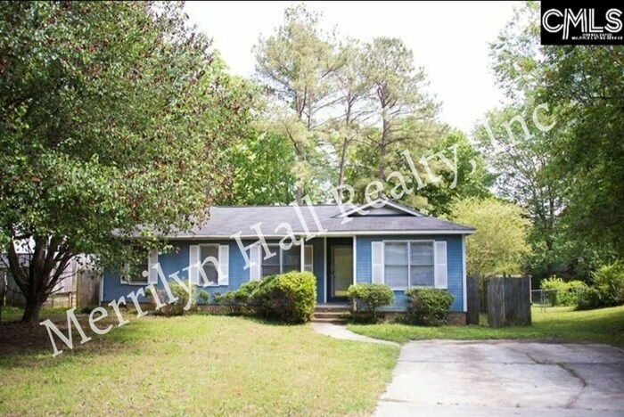 Primary Photo - 116 Botany Dr