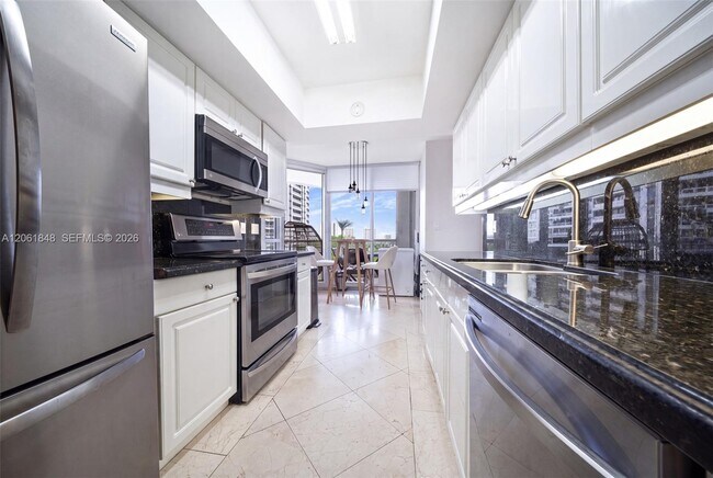 Building Photo - 21205 Yacht Club Dr