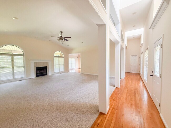 Building Photo - Bright 3-Bedroom Home with Sun Room, Fireplace & Two-Car Garage
