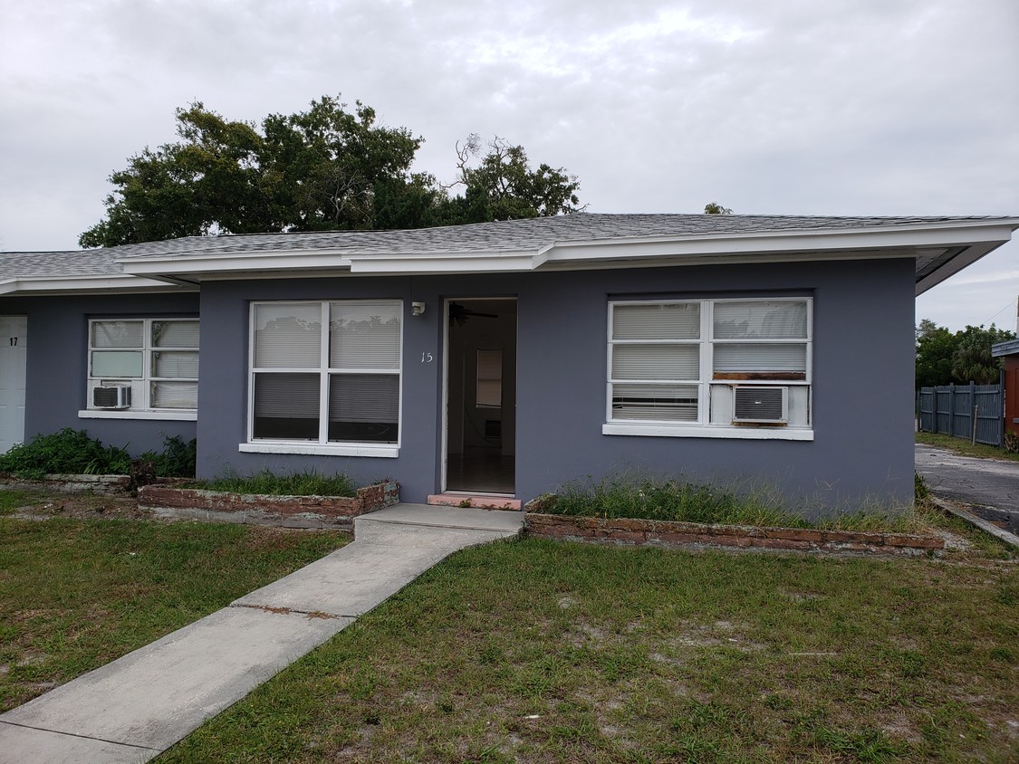 Primary Photo - 15 N Jefferson Ave