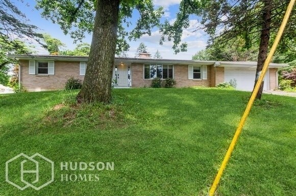 Primary Photo - NOW AVAILABLE! 1725 Maple Ave, Bethlehem PA