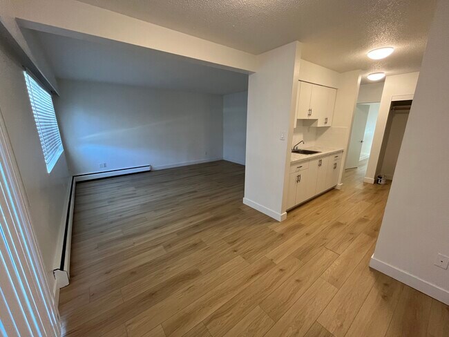 Photo du bâtiment - Garibaldi Court - 128