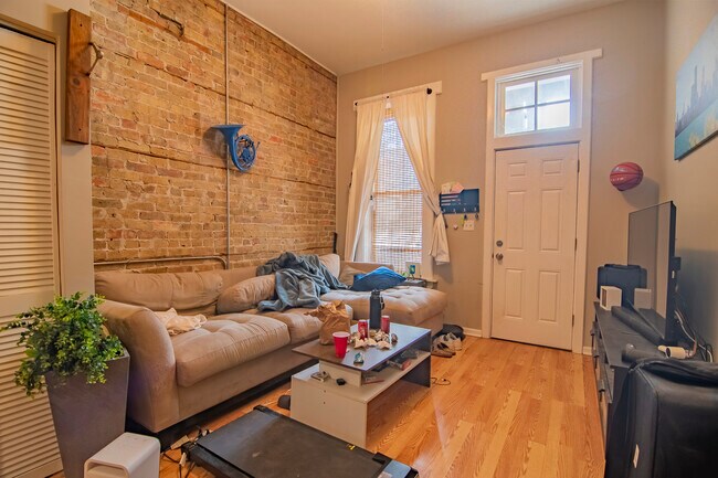 Foto del edificio - 1479 W Huron St