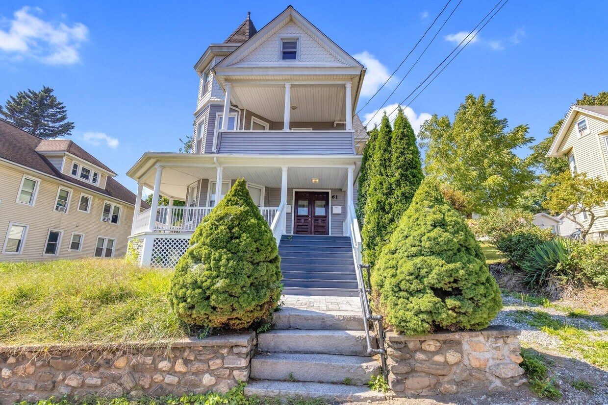 Primary Photo - 61 Garden St