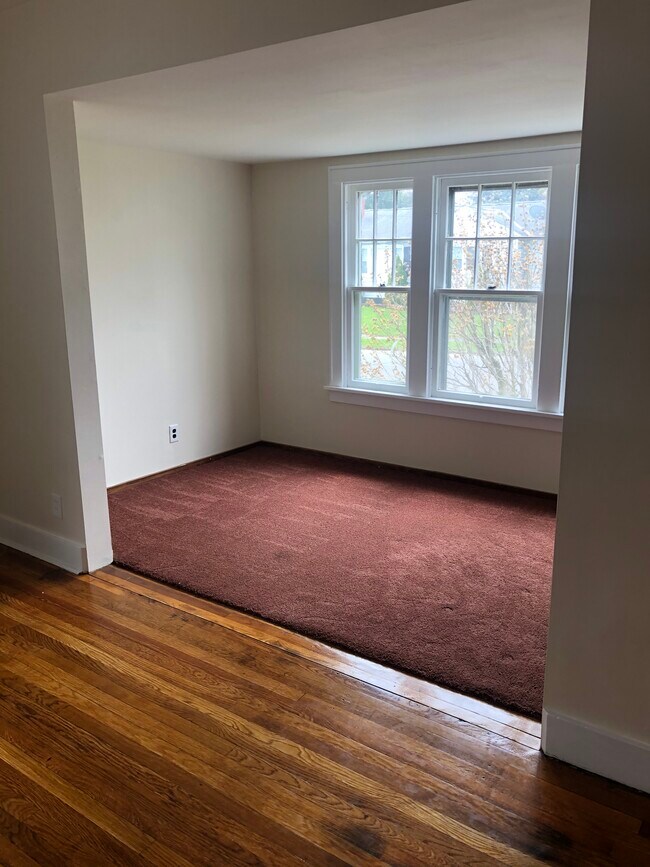 Building Photo - 1410 Fincke Ave