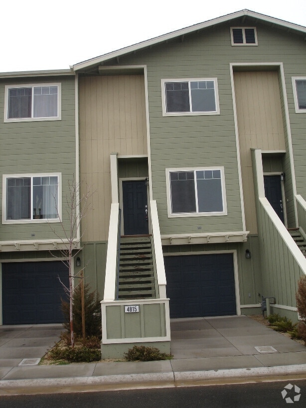 Building Photo - 4815 Ciarra Kennedy Lane