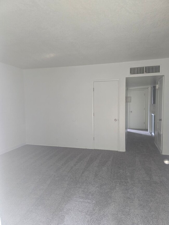 Interior Photo - The Lowell Apartments