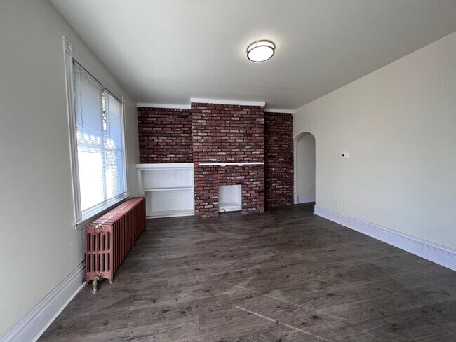 Foto del edificio - Updated 3 BR 2.5 bath house now available!