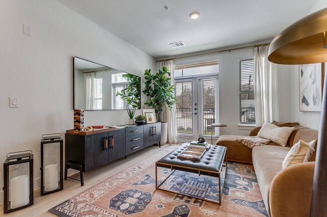 Building Photo - Altitude at Brooks