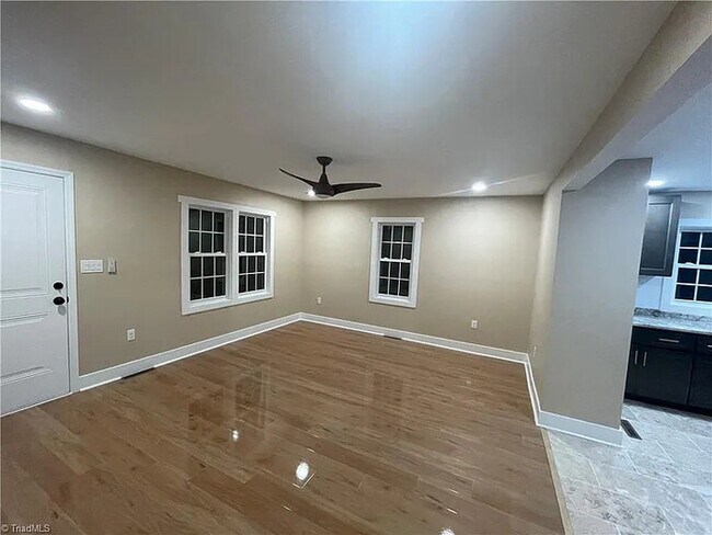 Building Photo - Build Equity While Leasing - Lease to Own