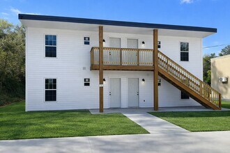 Building Photo - 1732 Westhaven Ln