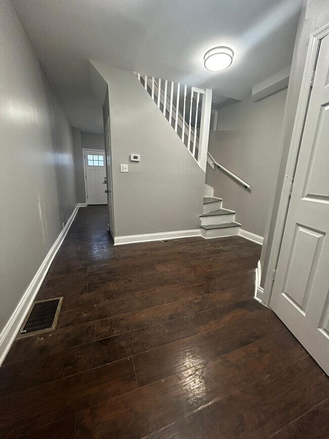 Foto del edificio - 1516 Rutland Avenue