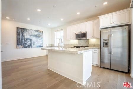 Building Photo - 18339 Iris Ln