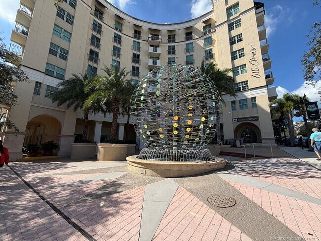 Building Photo - 610 Clematis St