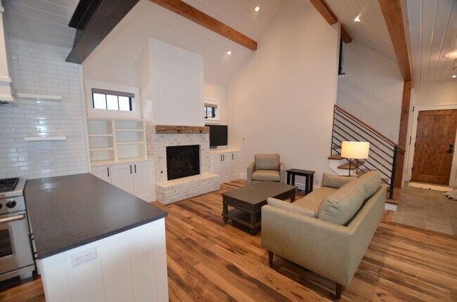 Foto del edificio - 300 Washington Rd