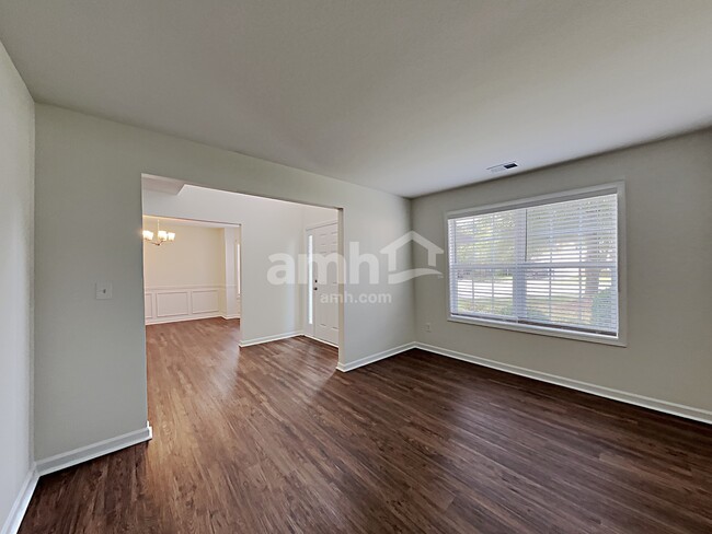 Foto del edificio - 5110 Blue Ash Ct