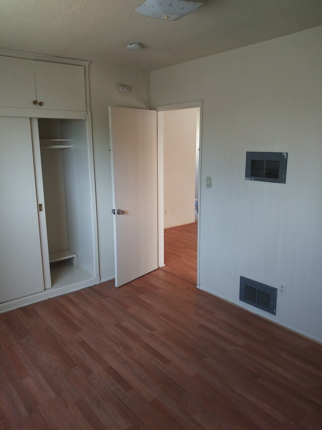 Foto del edificio - 13320 S Vermont Ave