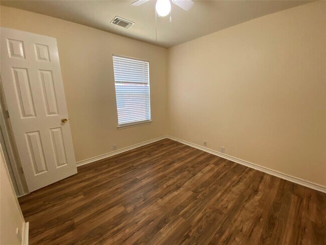 Foto del edificio - 17618 S Summit Canyon Dr