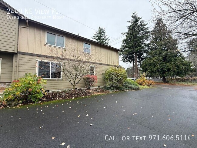 Foto del edificio - 2440 NE View Pl