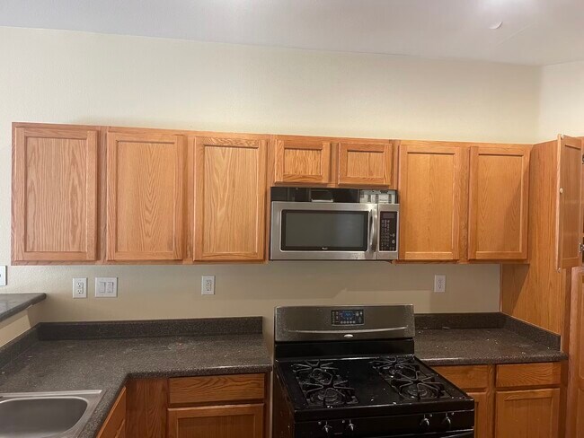 Building Photo - 8989 Lily Touchstone Ct