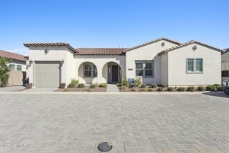 Building Photo - 11249 N Blakely St