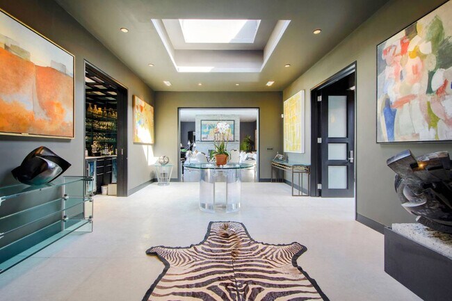 Foto del edificio - 46 Hildreth Ln