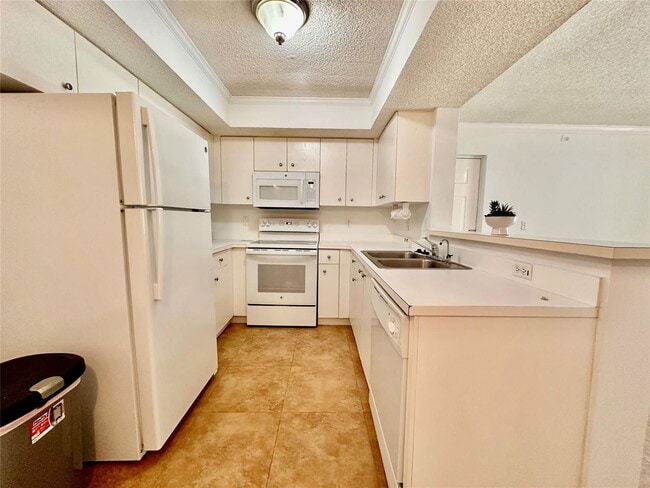 Building Photo - 5550 NW 61st St