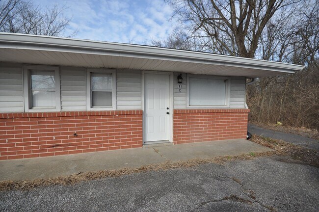 Building Photo - 721 A-C US HWY 62