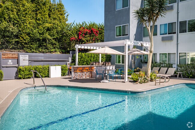 Barbacoa junto a la piscina - Park View Hillcrest