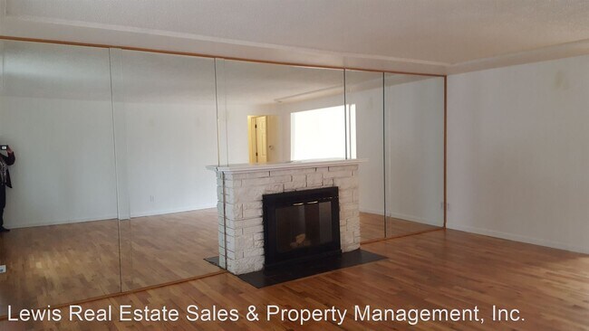 Foto del edificio - 3 br, 2 bath House - 4339 S Junett St