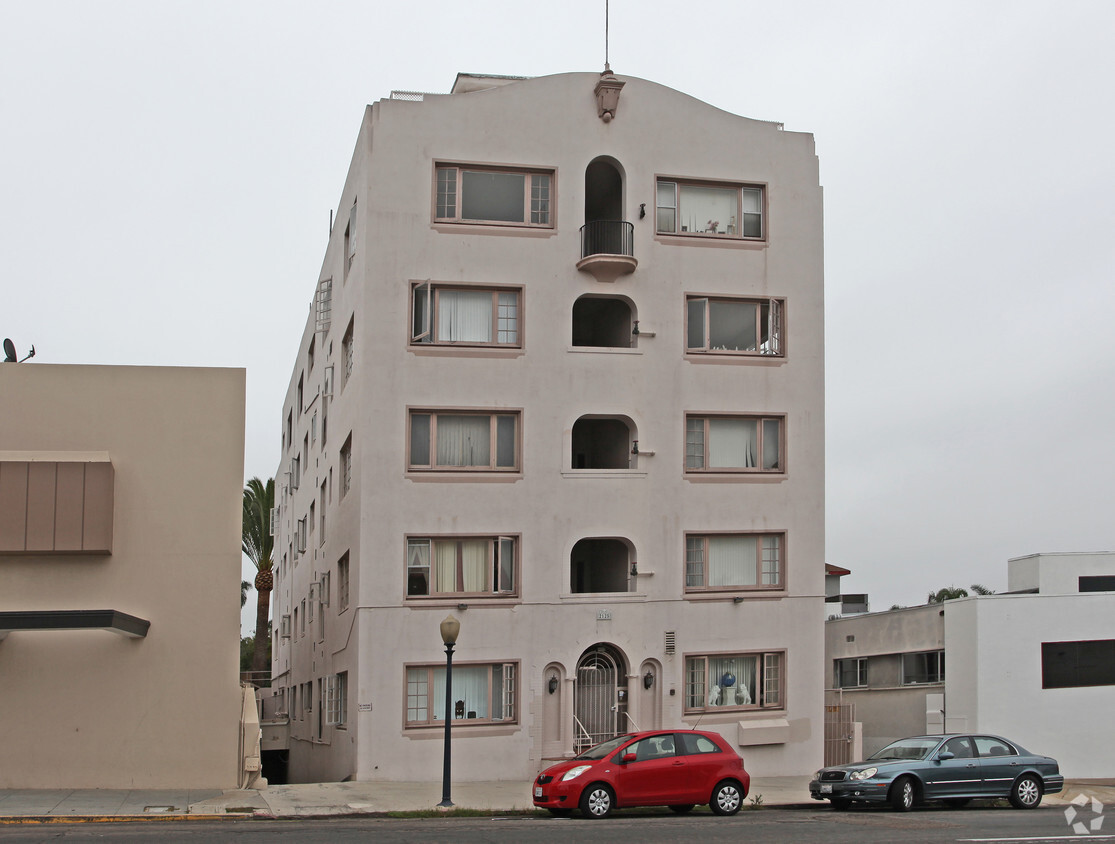 Foto del edificio - 2125 5th Ave